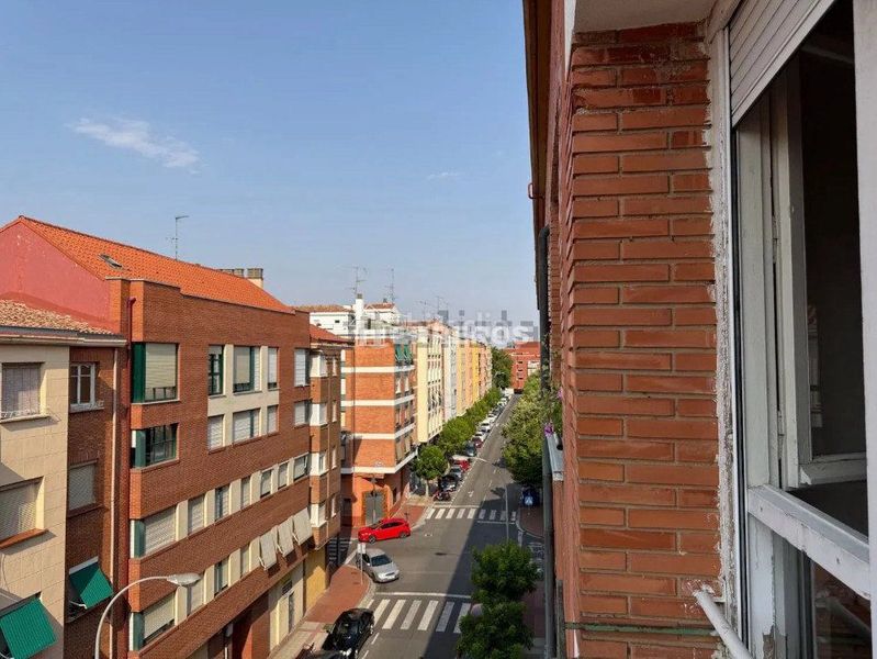 Foto 3e36280a-d808-4958-8337-14544107e248. Flat with heating in Oeste Logroño