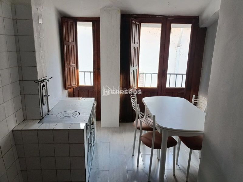 Foto a2bef08e-fc0f-4066-8737-6a4554f3c270. Casa amb calefacció a Villanueva de Cameros