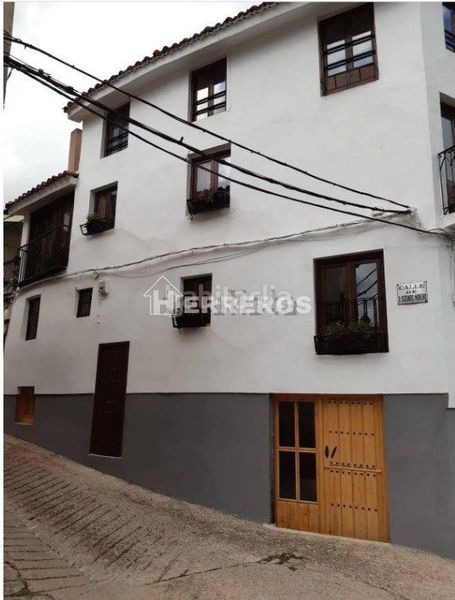 Foto cc4be943-e978-46f5-8335-a85bfeb3d39c. Casa amb calefacció a Villanueva de Cameros