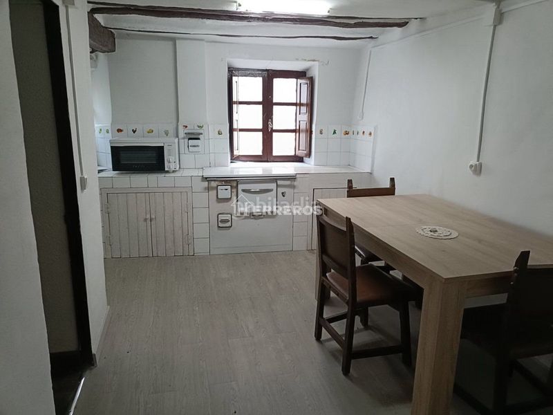 Foto d5b5c536-aeb8-42d4-a5e8-6b5eb2523960. Casa amb calefacció a Villanueva de Cameros