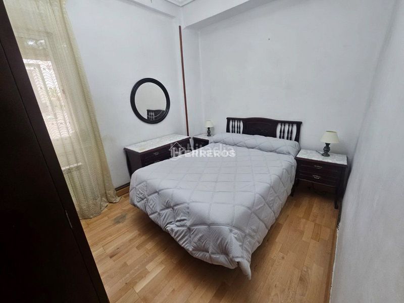 Foto a8c5a13e-4c41-4091-8901-82c93f2cd0a1. Flat with heating in San Millán - Ayuntamiento Logroño