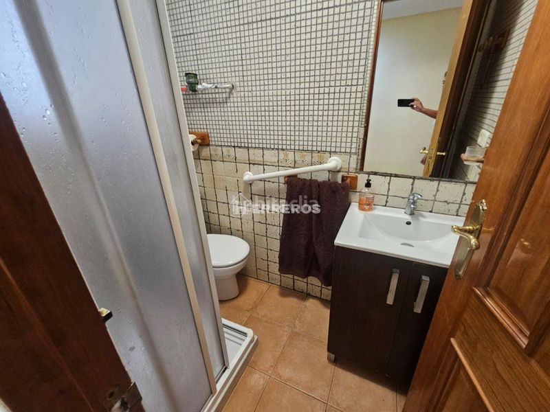 Foto c4a1ea8c-bdc9-44c6-8ae0-12fb1c3dc034. Flat with heating in San Millán - Ayuntamiento Logroño