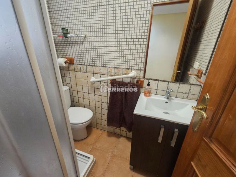 Foto c8207dec-28e6-4e27-887c-8cf097bd23d9. Flat with heating in San Millán - Ayuntamiento Logroño