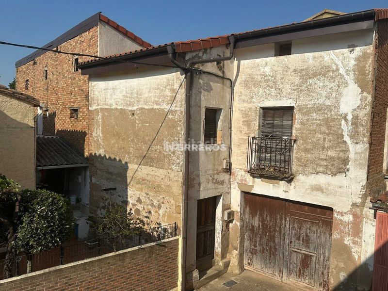 Foto 1203d686-ecf1-475b-ad13-5b1f957c7d7a. Casa a Hervías