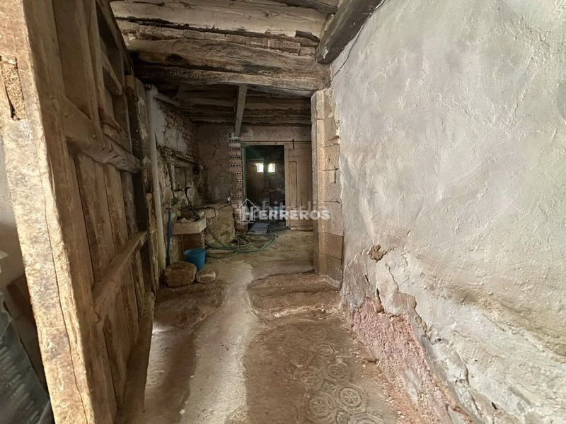 Foto 33f21be4-b53b-4685-ba30-6a9f8dc6ca2c. Casa a Hervías