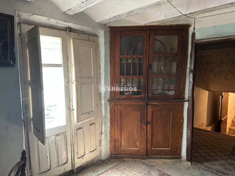 Foto d8c03ec1-187d-4164-8975-fdeb0f8ec80c. Casa a Hervías
