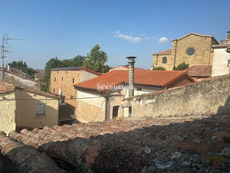 Foto f2d9d963-df57-4516-a3df-c9f4883fbe35. Casa a Hervías