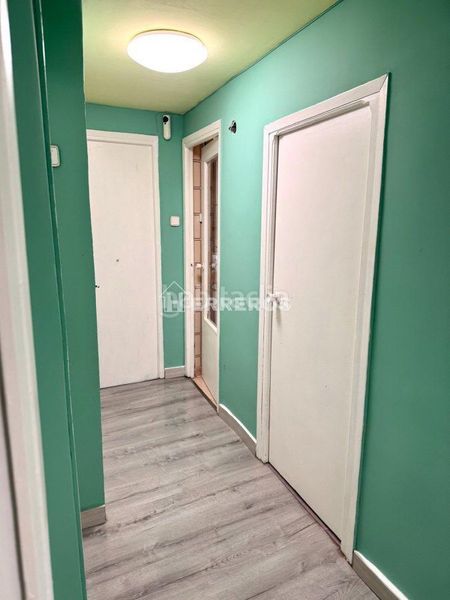 Foto ab974308-9cda-495d-8a2f-b9ba2831c117. Casa amb calefacció aparcament a Fuenmayor