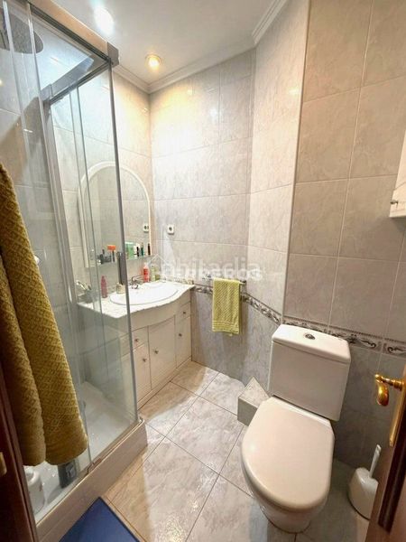 Foto 1703abe3-1abb-490e-aeeb-dc211bf7bb2a. Flat with heating in Oeste Logroño