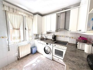 Pis  Trinidad. Piso en venta en centro, 3 dormitorios.