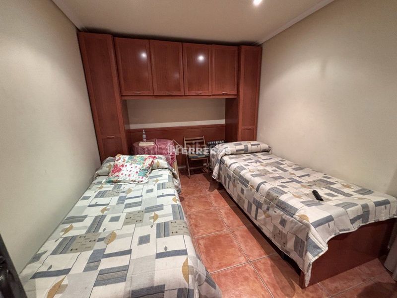 Foto a9b3a8ea-8c81-4828-b364-c3b650b2ea5b. Local comercial a Oyón / Oion