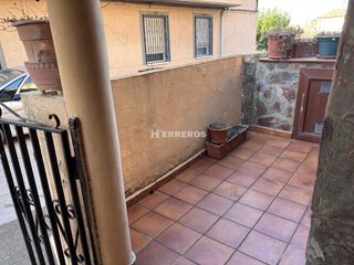 Geschäftsraum  Eras de arriba. Local com. en venta en oyon  oion, 2 despachos.
