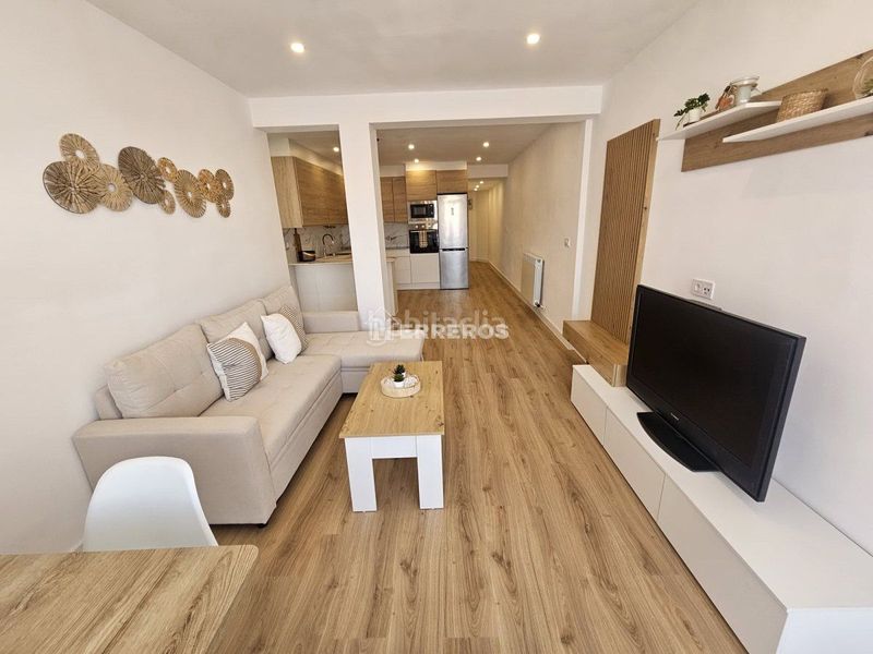 Foto ca6c40c0-610a-4b8a-bc76-9a0283134220. Pis amb calefacció a Oeste Logroño