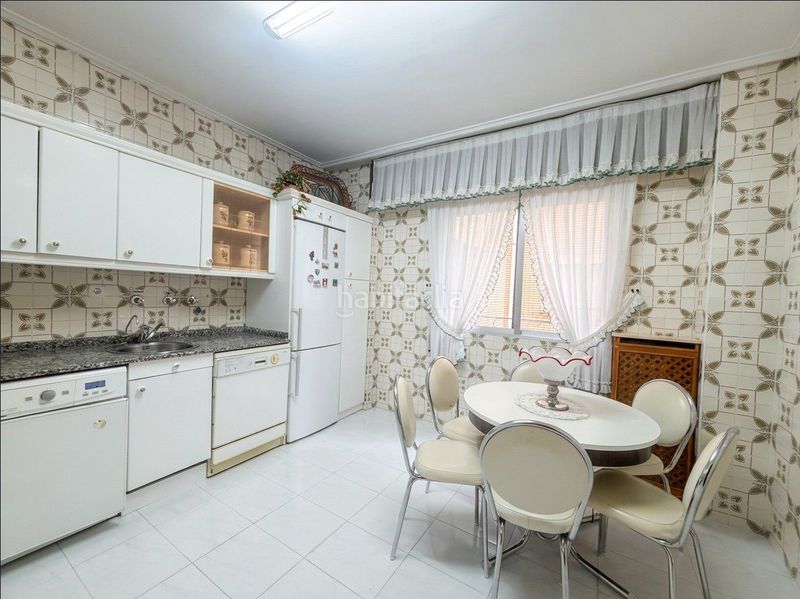 Foto 791116cd-6632-4fa3-b8b0-f97525887eb2. Pis amb calefacció aparcament a Residencia Logroño