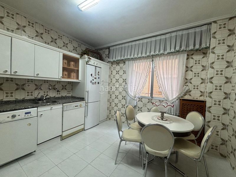 Foto b3f75a8f-7d0b-44e1-9755-cba983cb629d. Pis amb calefacció aparcament a Residencia Logroño