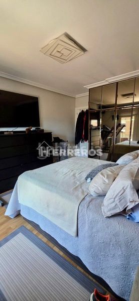 Foto 475e6814-ee63-48da-be84-becf417786e2. Flat with heating in Oeste Logroño