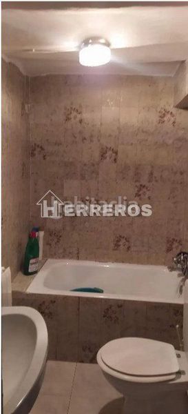 Foto e7ced84e-2849-44fe-865d-517785f30b4f. Casa a Nalda
