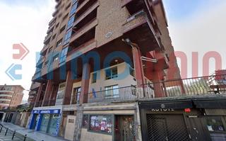 Location Local commercial  Zaldizurreta kalea. Local en pleno centro de beasain, en la zona de poteo.
