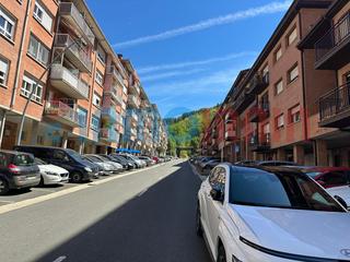Rent Business premise  Aranerreka kalea. Local en bergara