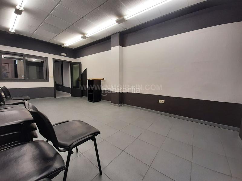 Foto 1f035d11-38c6-4ee7-a337-874185658e1a. Lloguer local comercial a Beasain