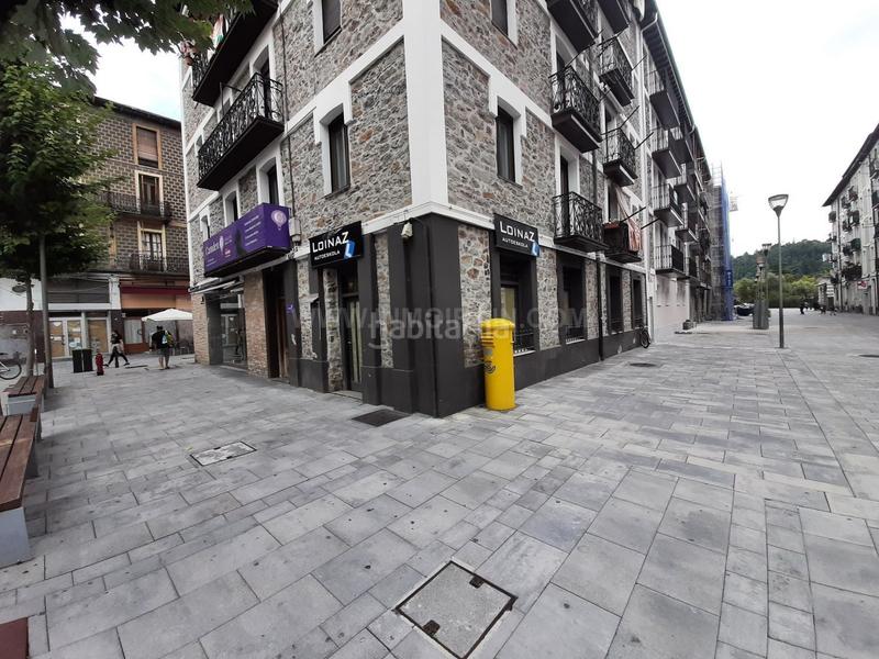 Foto 4792350c-617c-45e0-b778-9f5c639fa8b8. Lloguer local comercial a Beasain
