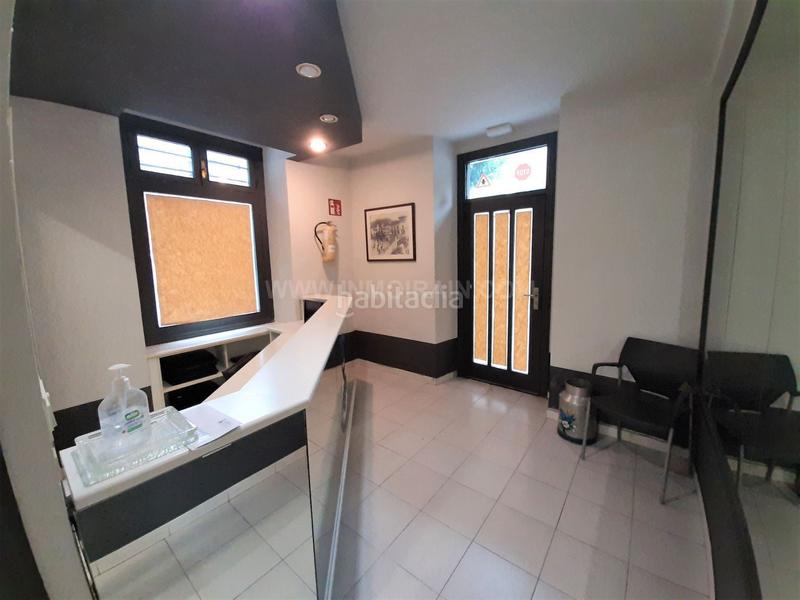 Foto 7a56e2c6-f30f-42d6-a811-b63c4519df47. Lloguer local comercial a Beasain