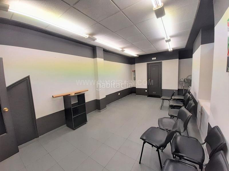 Foto c91da76f-b624-4809-98bb-67ec09e2f395. Lloguer local comercial a Beasain