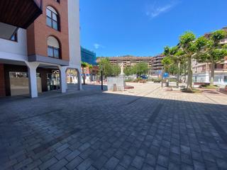 Lloguer Local Comercial  Kale nagusia. Local en pleno centro de beasain