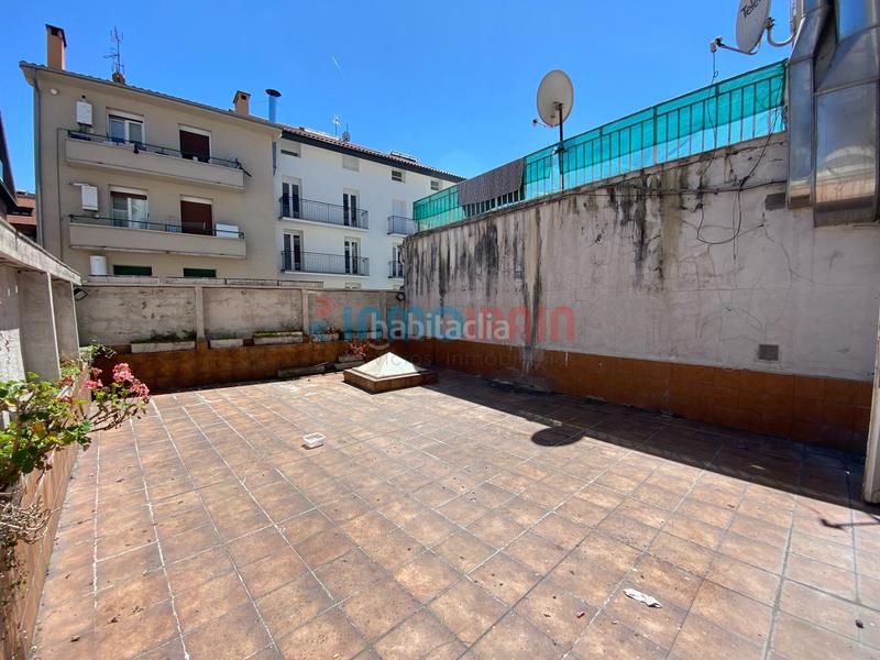 Foto cdf7262b-5b24-4d9f-9920-a4633ef08878. Lloguer local comercial a Beasain