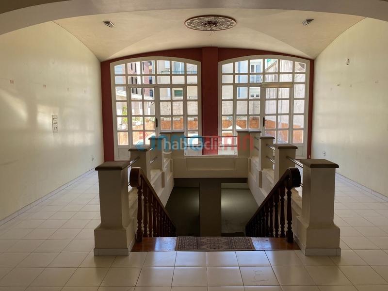 Foto 37ea061e-7e5a-4bf1-adb9-e765ebfd7dff. Location local commercial dans Beasain