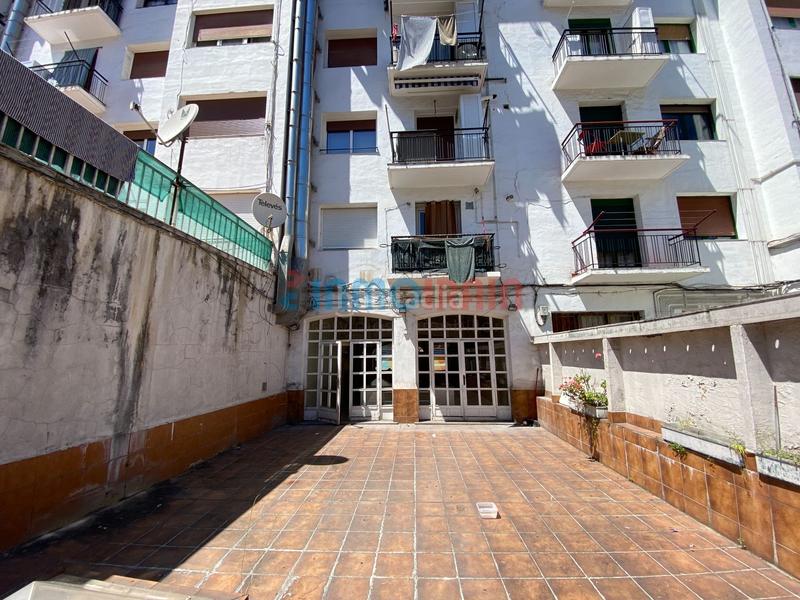 Foto 61cacb6a-7221-4ef2-a445-48ffd1f676b8. Location local commercial dans Beasain