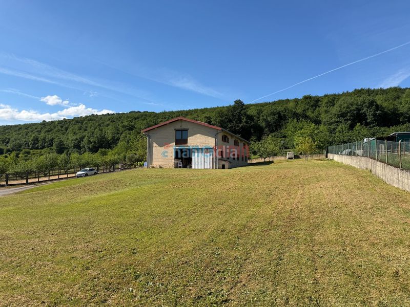 Foto 9ce5793e-9c05-491b-8240-e8009b191255. Industrial building in soroen bidea in Altsasu / Alsasua
