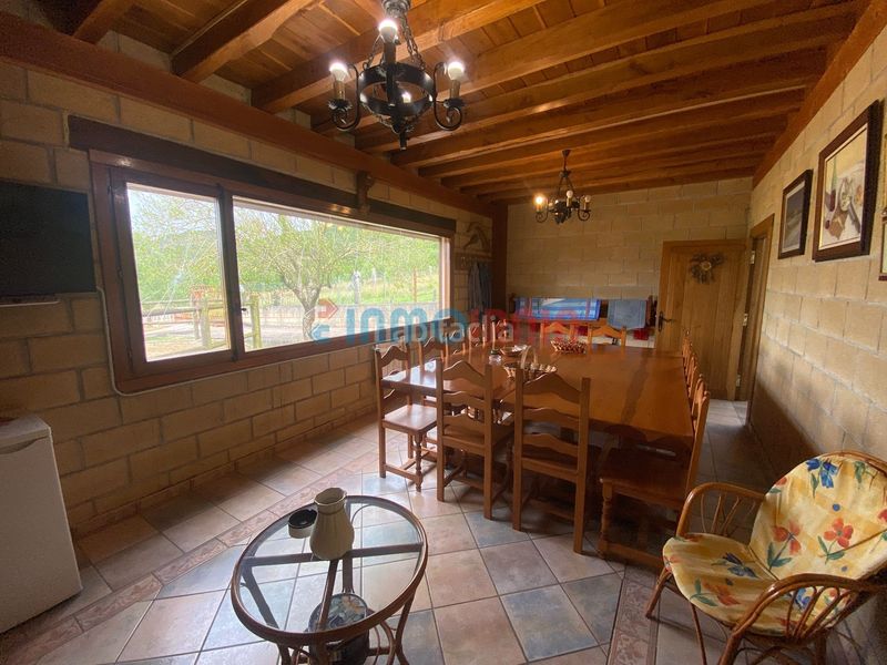 Foto c7aa1453-1919-4361-bdf6-f585f5b13290. Industrial building in soroen bidea in Altsasu / Alsasua