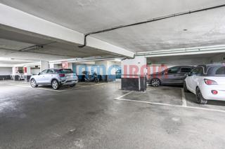Aparcament cotxe  Nafarroa etorbidea. Garaje en nafarroa etorbidea