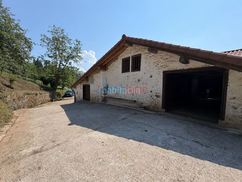 Foto 128b208b-f5d6-4295-a123-bcdafd0f6146. Casa amb calefacció a Antzuola