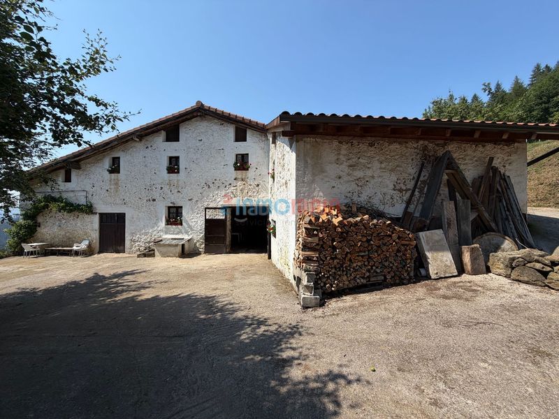 Foto 81913d23-ba84-4f0f-8b97-2af4d1c48d55. Casa amb calefacció a Antzuola