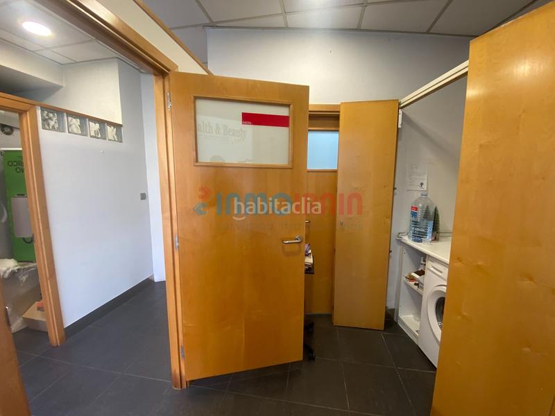 Foto d4e17bda-bdb7-493f-810c-ed8810b55311. Lloguer local comercial a Beasain