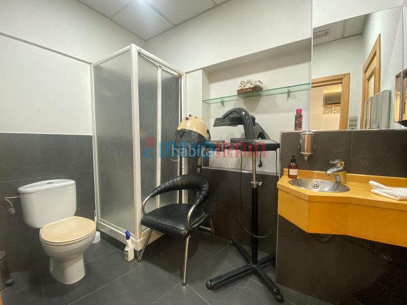 Foto dce91ff3-aedb-46a8-b70f-3cdc11fdd492. Lloguer local comercial a Beasain