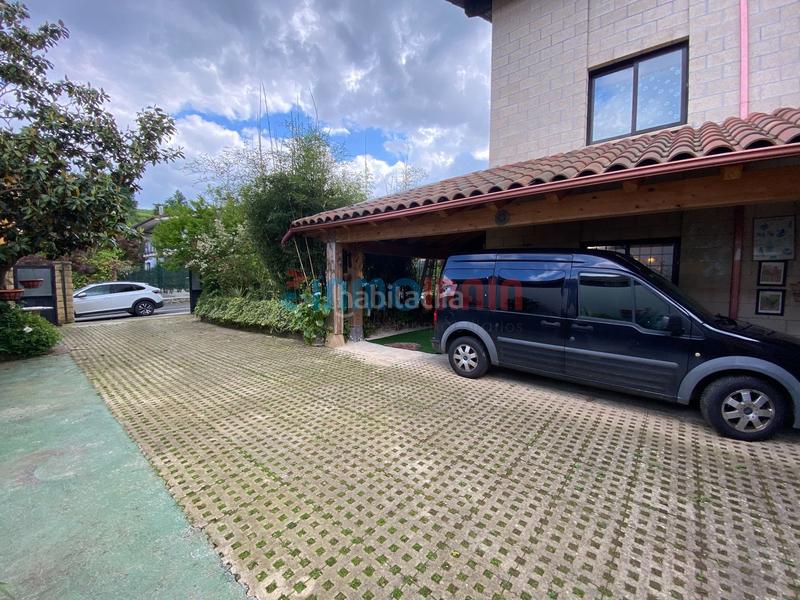 Foto 49c370d3-8199-485d-bd0e-7de3e2aa28ed. Casa gran villa en Mutiloa