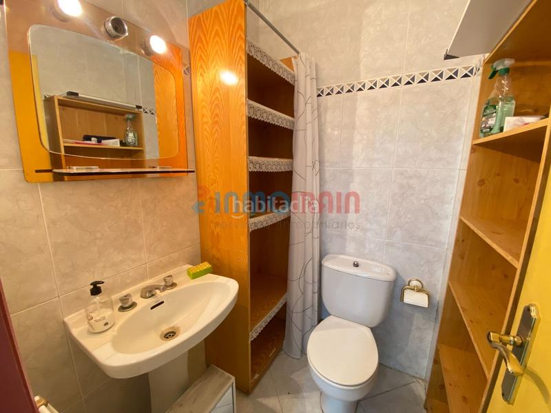 Foto a5834ab4-4e3f-43f1-a313-49bf1955ff38. Lloguer local comercial a Beasain