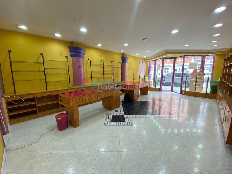 Foto fed64079-a328-4f12-bc7c-aa7031ea9cc6. Lloguer local comercial a Beasain