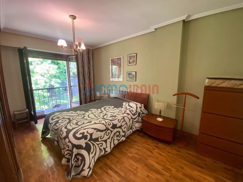 Foto a1226175-22f5-4a41-8120-a132a75fd5f2. Piso duplex urdaneta en Ordizia
