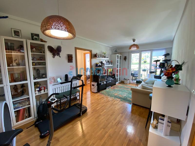 Foto db6d3399-c6ac-4afc-a149-3da5d0aa6e06. Appartement avec chauffage dans Irura