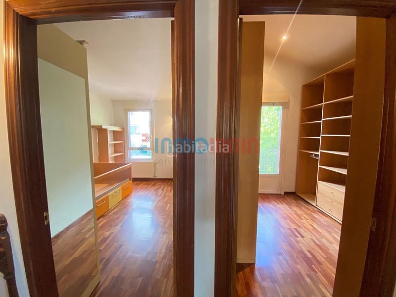 Foto d31a4cc7-2553-47c1-988c-95c616c44d3b. Casa adossada amb calefacció a Altzaga