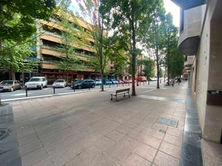 Local commercial  Nafarroa etorbidea. Local en bruto en nafarroa etorbidea de beasain.