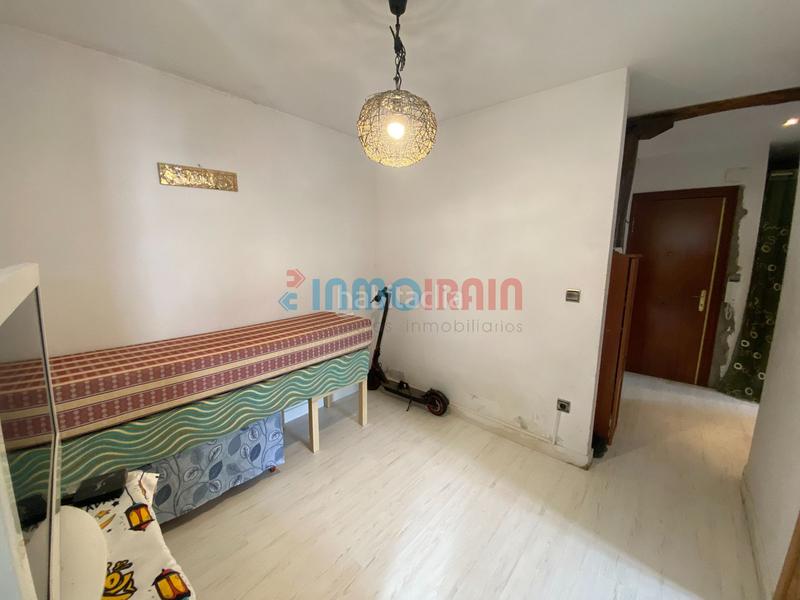 Foto 7a2d1c58-e8b0-4db1-ae32-25e6e6e02d5f. Piso planta baja arana kalea, ideal para inversores en Beasain