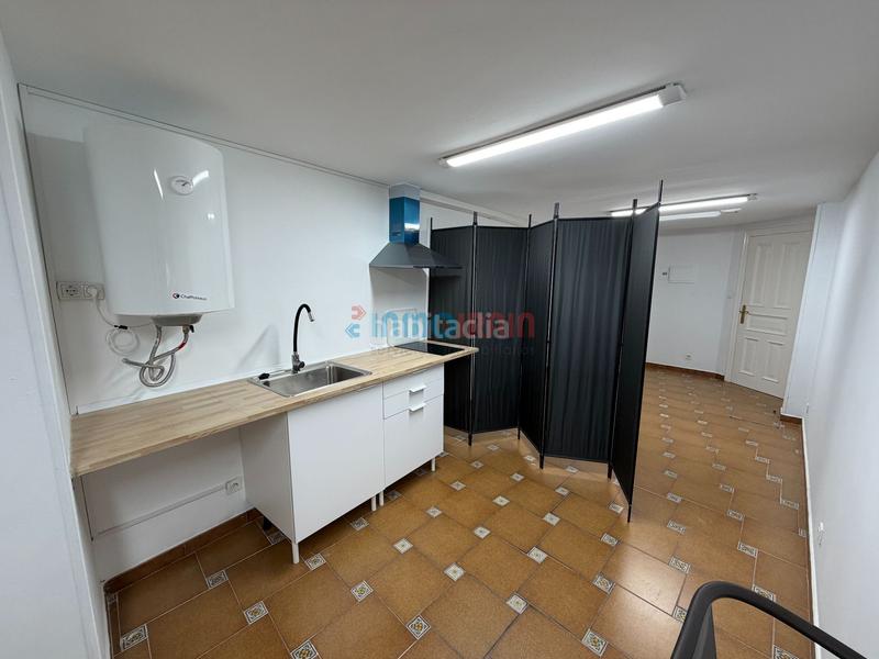 Foto c4a5b180-ff60-4629-9fbc-4fbbbbb3814c. Local commercial dans Zegama