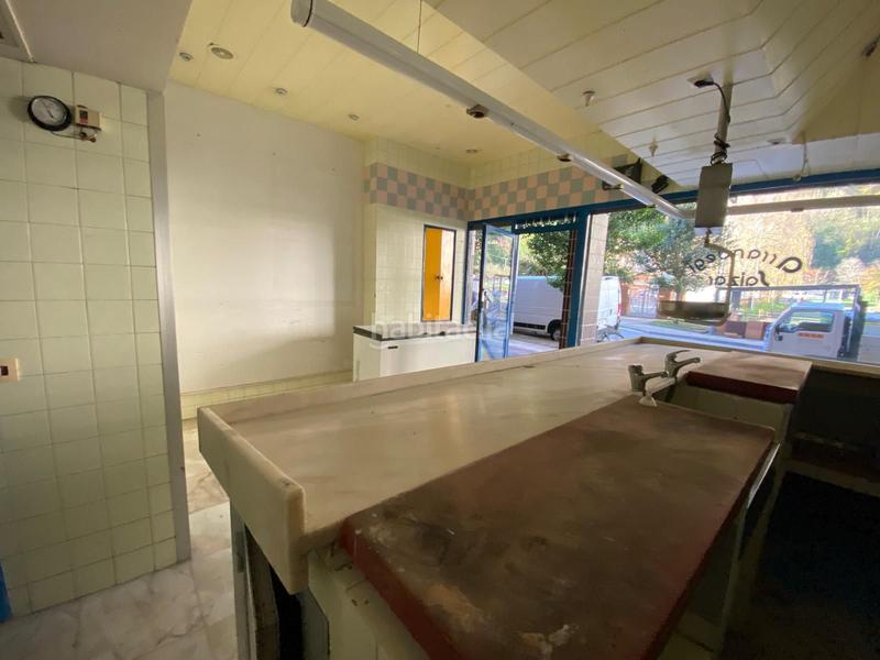 Foto 5ad5cd71-41b0-465a-a66a-7fb7fa2f0341. Location local commercial dans Amara Donostia - San Sebastián