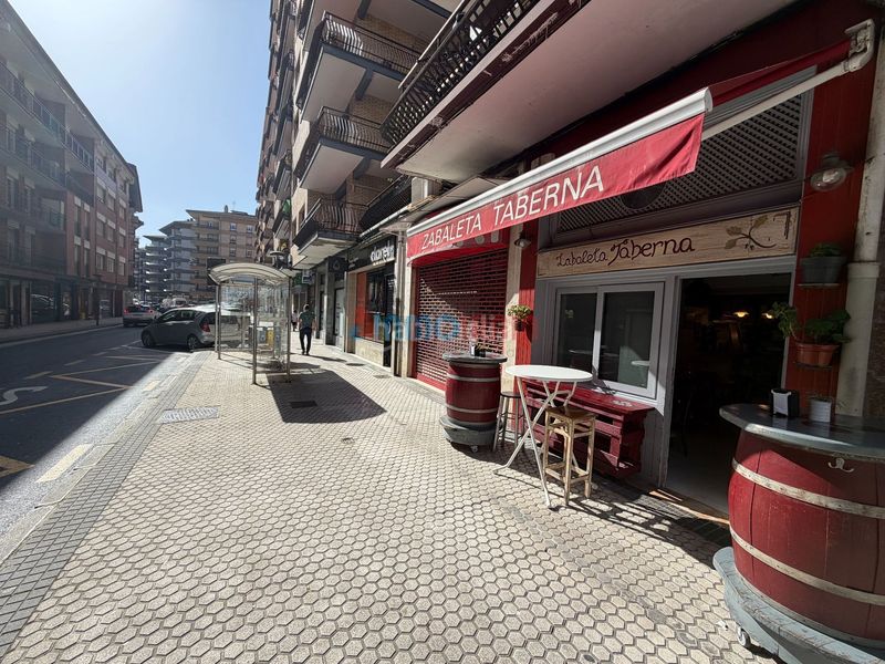 Foto 08b3ad13-ddba-45b6-a8b0-9c45417cac1b. Local comercial a Urretxu