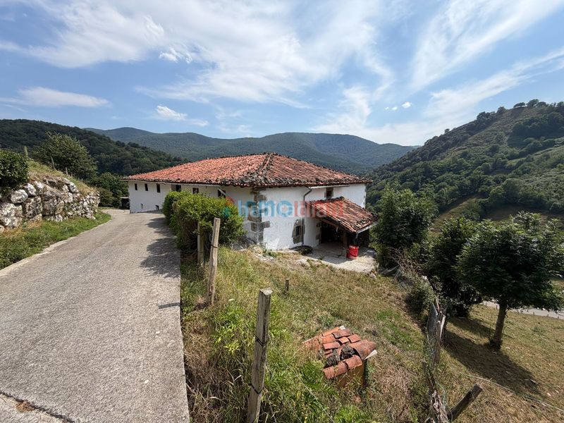 Foto 132a4e29-df06-405f-860c-ec03ab5f06a4. Casa amb calefacció a Ataun